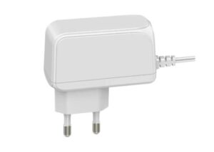 Zasilacz wtyczkowy 5V/2A/10W, biały, adapter wertykalny, gniazdo AC:CEE7/16. wtyk DC:1.3/3.5(+)