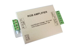 Wzmacniacz sygnału RGB 12Vdc/24Vdc 3x8A 288W/576W